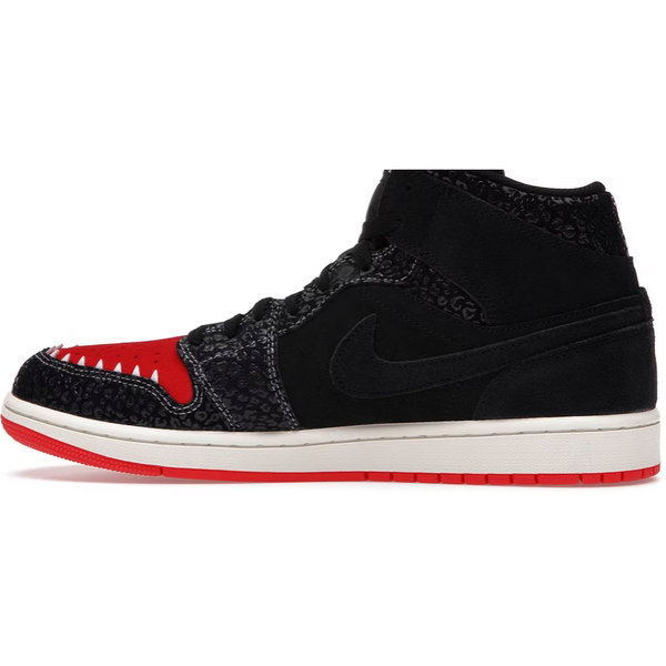 Jordan 1 Mid SE (Siempre Familia)