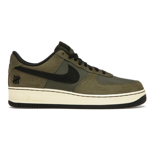 Nike Air Force 1 Low SP UNDEFEATED Ballistic Dunk vs. AF1